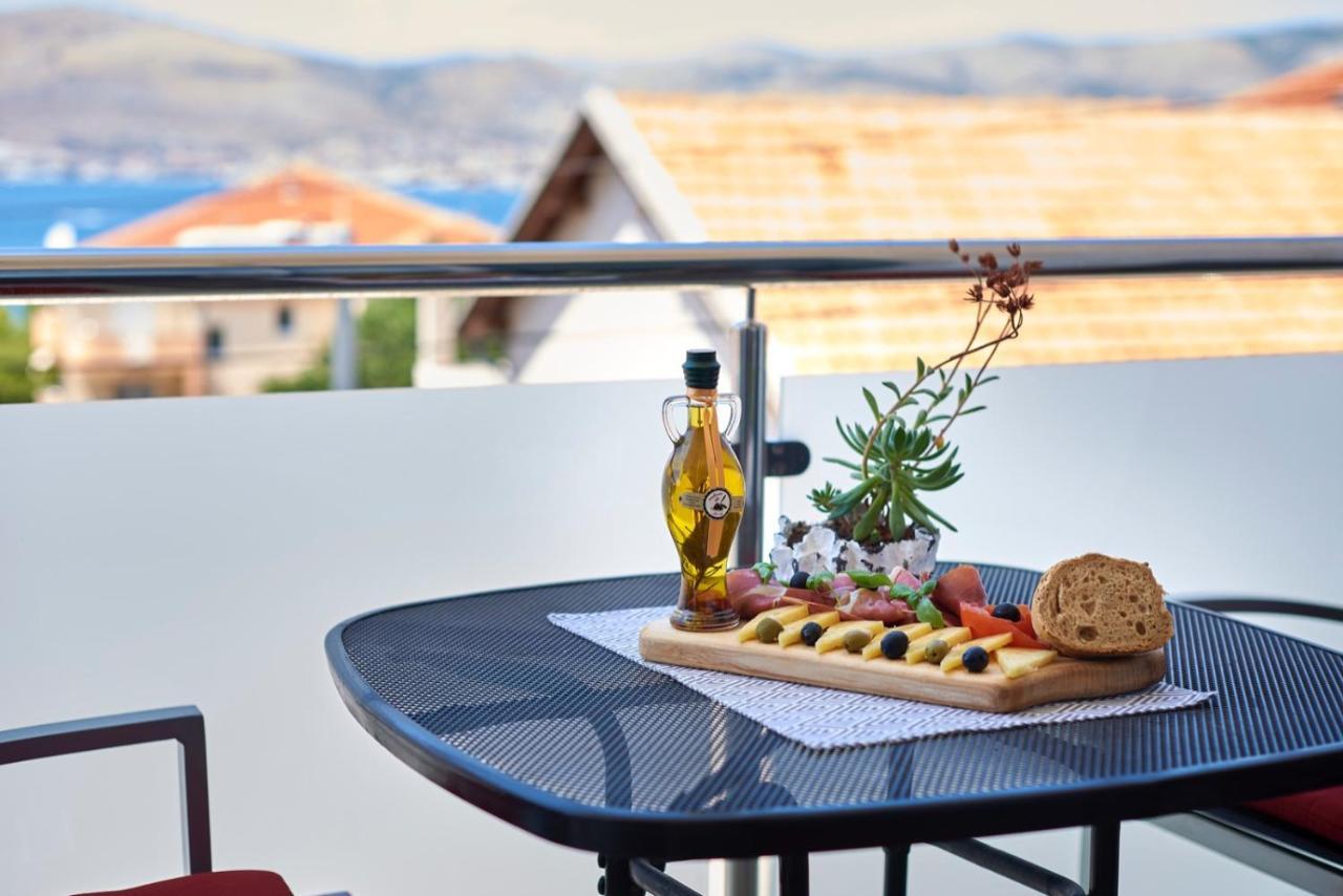 Apartments Marija Trogir Exterior foto