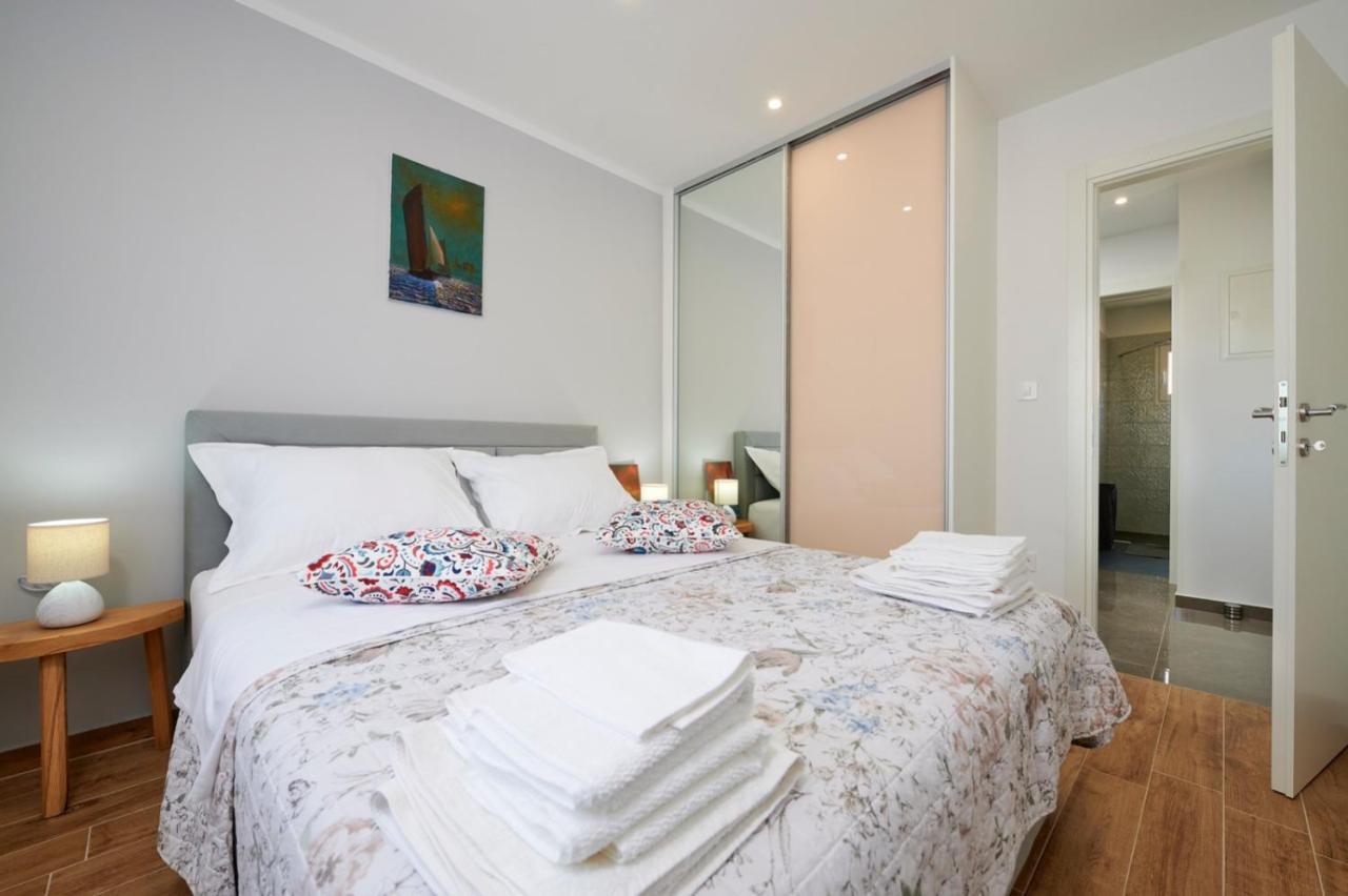 Apartments Marija Trogir Exterior foto
